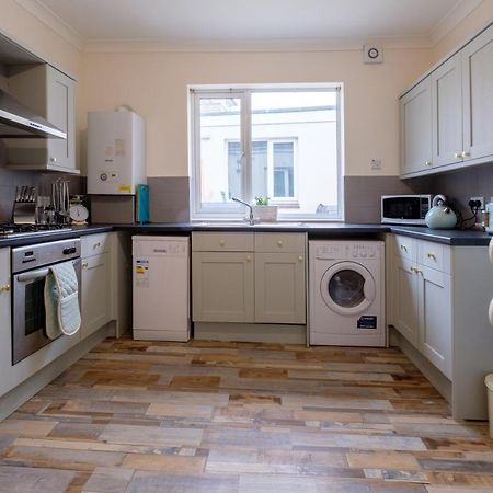 Luxury Living, Stylish Modern Apartment In The Heart Of Ryde Ryde  Exteriér fotografie