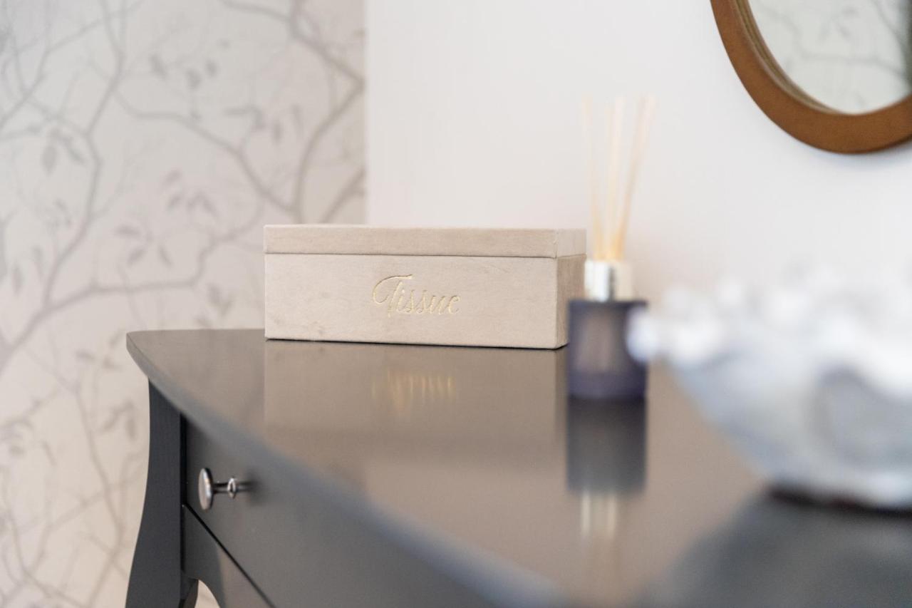 Luxury Living, Stylish Modern Apartment In The Heart Of Ryde Ryde  Exteriér fotografie