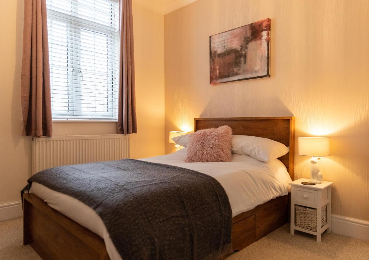 Luxury Living, Stylish Modern Apartment In The Heart Of Ryde Ryde  Exteriér fotografie