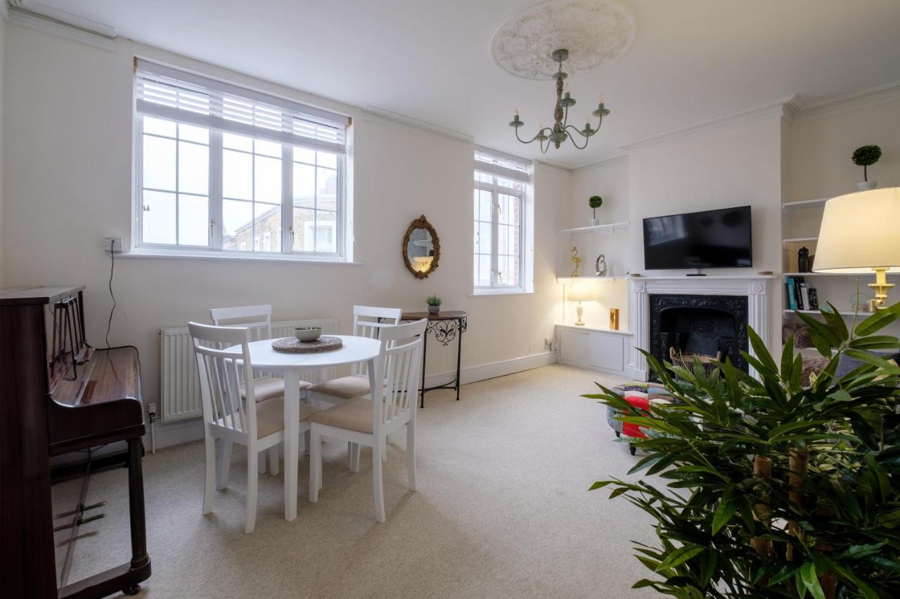 Luxury Living, Stylish Modern Apartment In The Heart Of Ryde Ryde  Exteriér fotografie